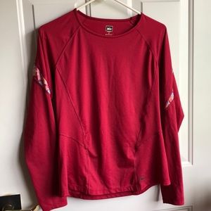 REI dri fit fiitted shirt Small